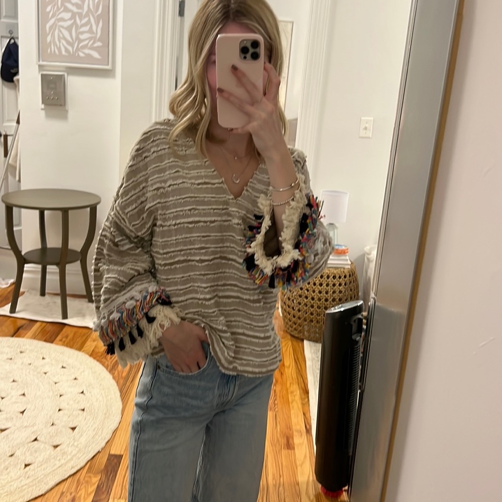 Fun sleeves shirt!